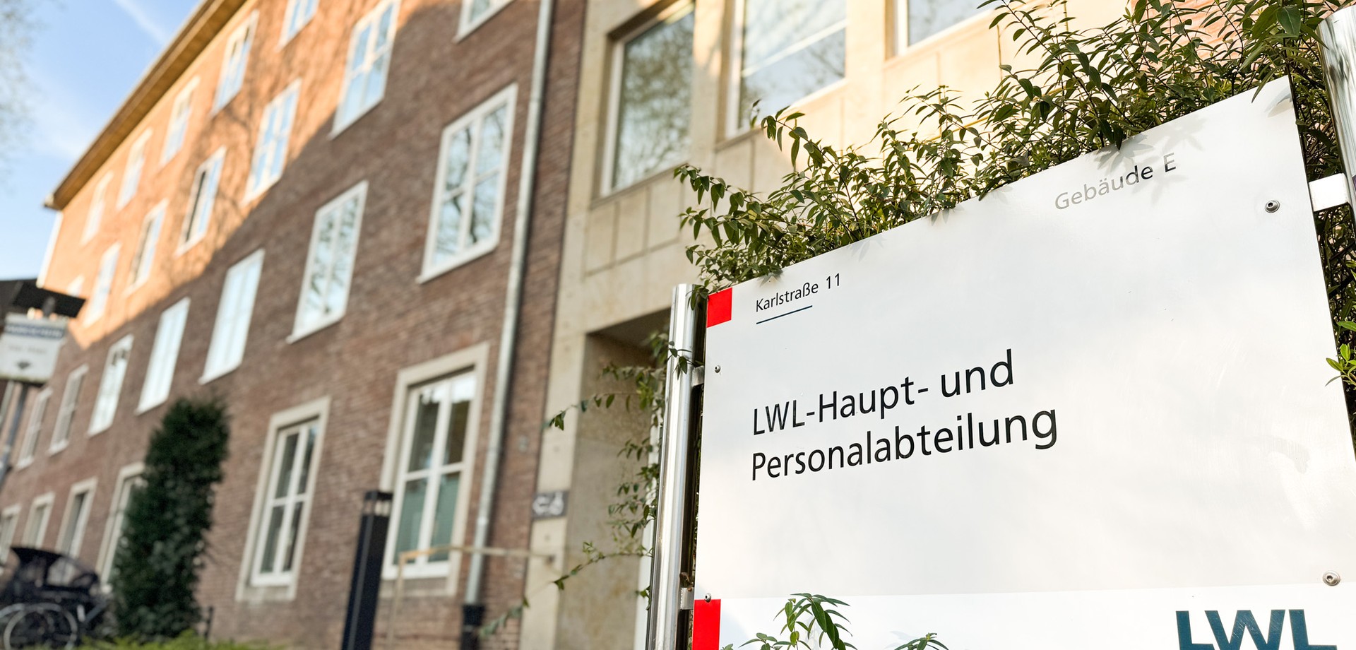 Foto vom Gebäude der LWL-Haupt- und Personalabteilung