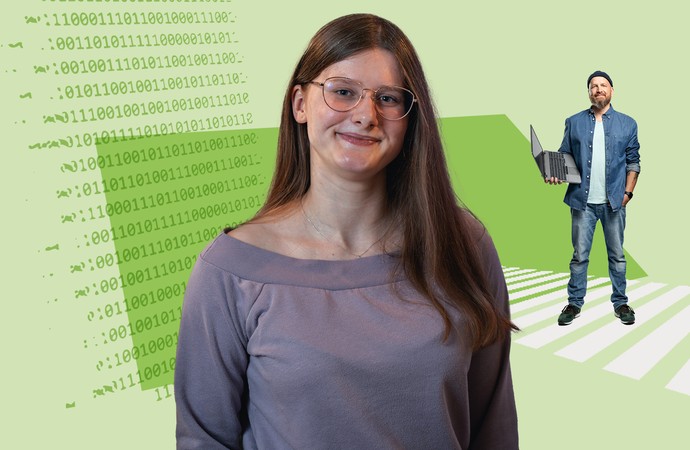Junge Frau im Vordergrund, IT-Mitarbeiter steht dahinter mit Laptop in der Hand vor grünem Hintergrund mit Binärcode.